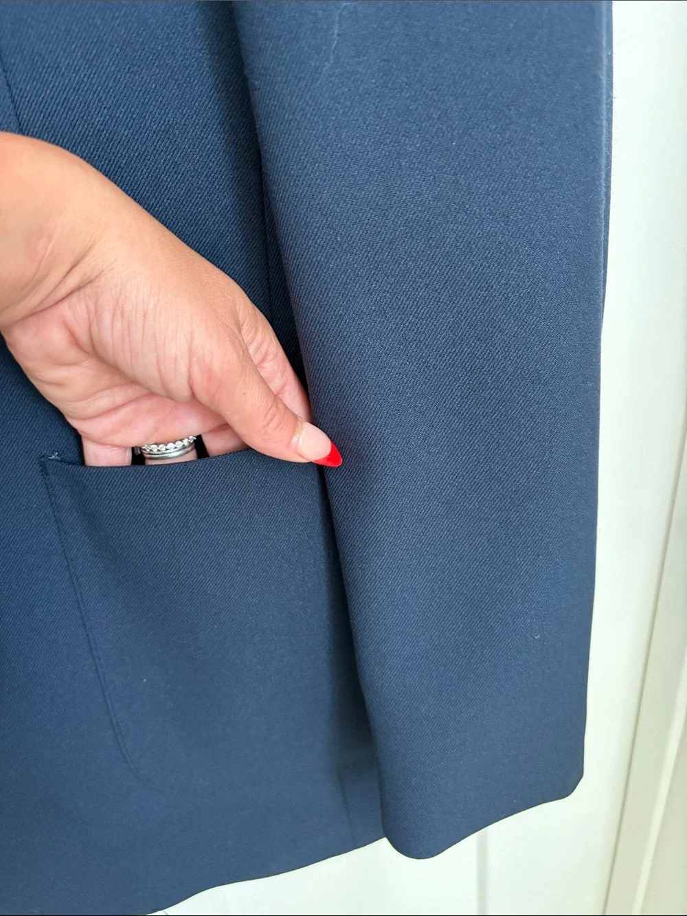 VTG Levi’s Men's Navy Blue Two-Button Blazer
